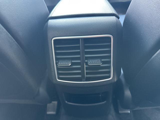 Photo of 2023 Gravity Gray Kia Sportage Hybrid