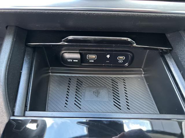 Photo of 2023 Gravity Gray Kia Sportage Hybrid