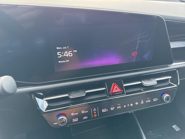 Photo of 2025 Aurora Black Pearl Kia Niro EV