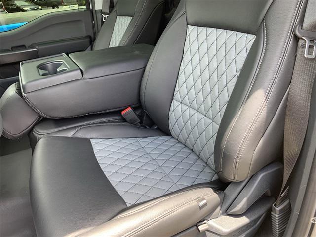 Photo of 2025 Iconic Silver Metallic Ford F-150