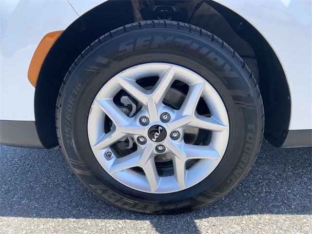 Photo of 2023 Snow White Pearl Kia Soul