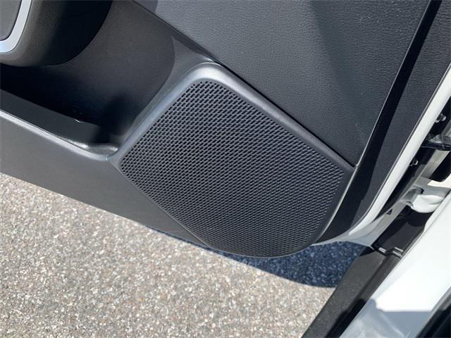 Photo of 2023 Snow White Pearl Kia Soul