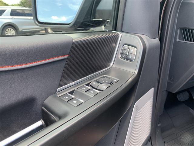 Photo of 2025 Oxford White Ford F-150