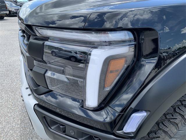 Photo of 2025 Oxford White Ford F-150