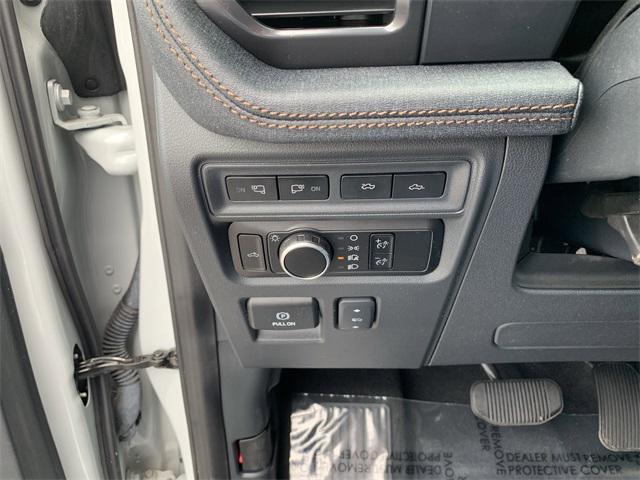Photo of 2023 Avalanche Ford F-150 Lightning