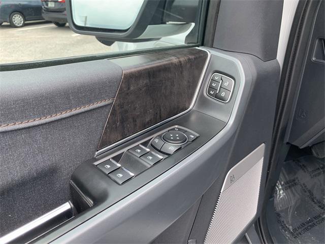 Photo of 2023 Avalanche Ford F-150 Lightning
