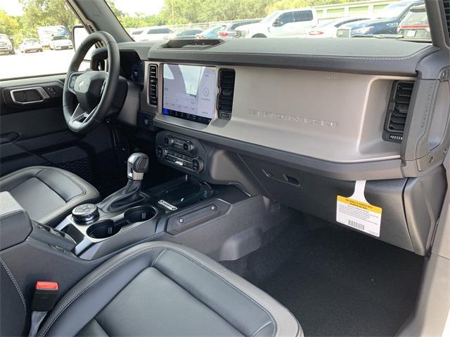 Photo of 2025 Oxford White Ford Bronco