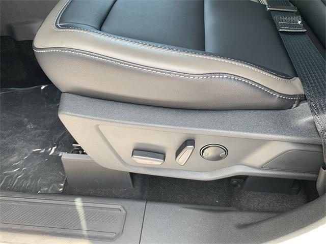 Photo of 2025 Oxford White Ford Bronco