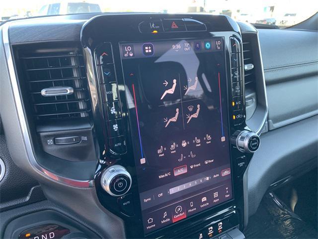 Photo of 2025 Diamond Black Crystal Pearlcoat RAM 1500