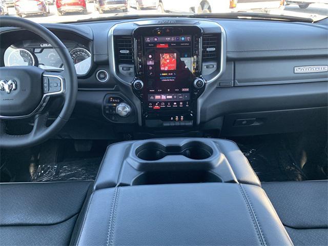 Photo of 2025 Diamond Black Crystal Pearlcoat RAM 1500