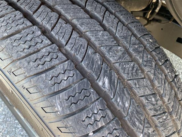 Photo of 2025 Diamond Black Crystal Pearlcoat RAM 1500