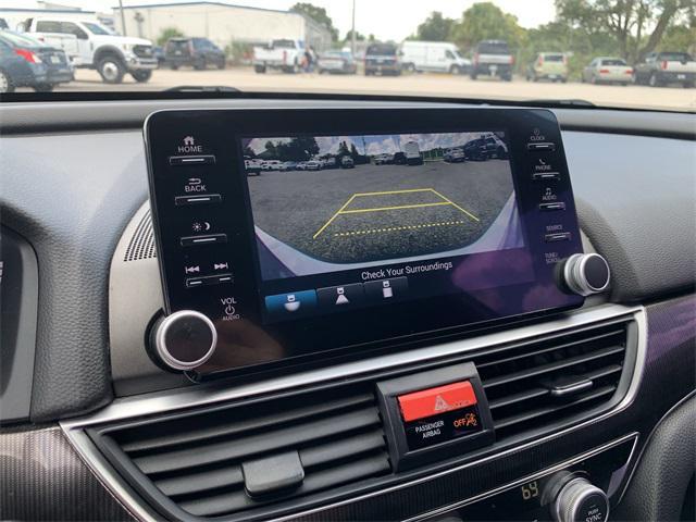 Photo of 2021 Lunar Silver Metallic Honda Accord