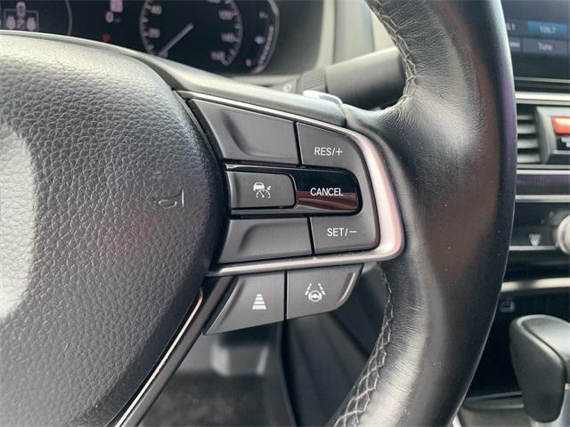 Photo of 2021 Lunar Silver Metallic Honda Accord
