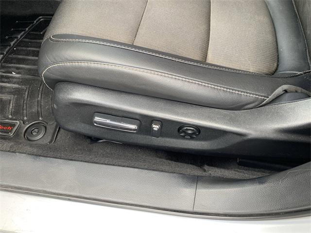 Photo of 2021 Lunar Silver Metallic Honda Accord
