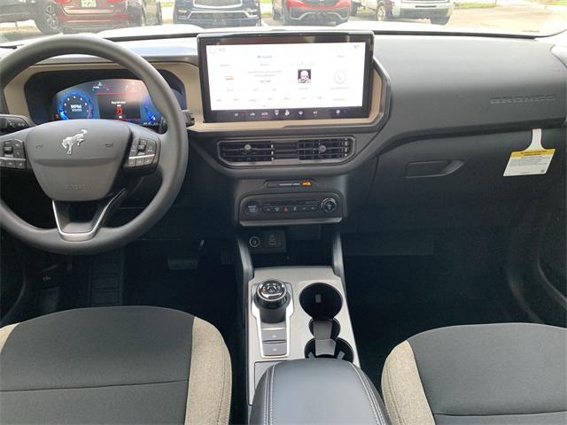 Photo of 2025 Oxford White Ford Bronco Sport