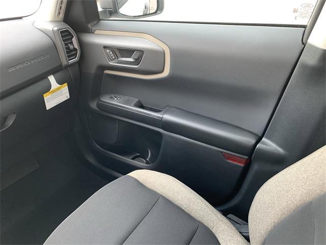 Photo of 2025 Oxford White Ford Bronco Sport
