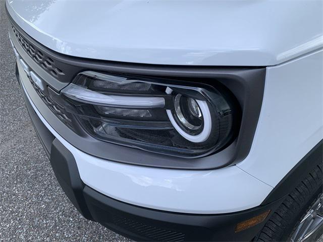 Photo of 2025 Oxford White Ford Bronco Sport