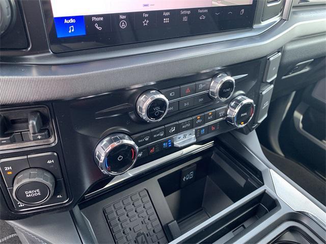 Photo of 2025 Glacier Gray Metallic Tri-Coat Ford F-250