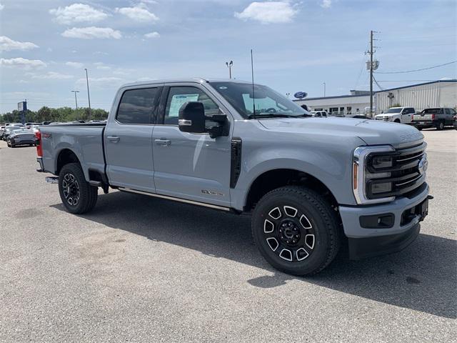 Photo of 2025 Glacier Gray Metallic Tri-Coat Ford F-250