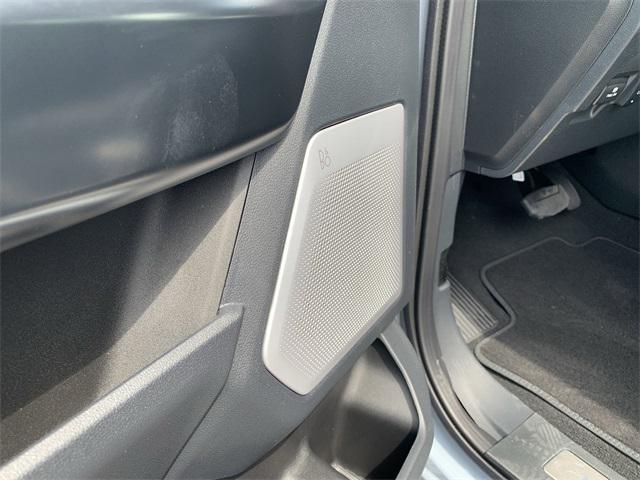 Photo of 2025 Glacier Gray Metallic Tri-Coat Ford F-250