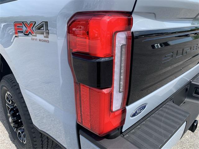 Photo of 2025 Glacier Gray Metallic Tri-Coat Ford F-250