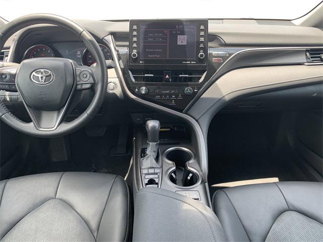 Photo of 2023 Silver Metallic Toyota Camry