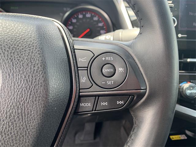 Photo of 2023 Silver Metallic Toyota Camry