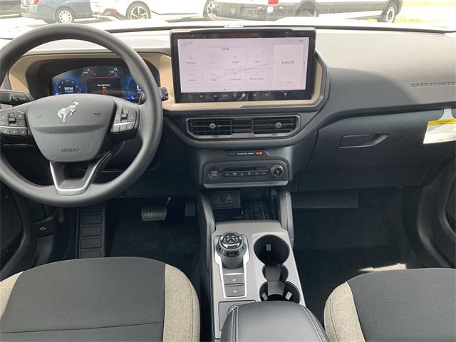Photo of 2025 Oxford White Ford Bronco Sport