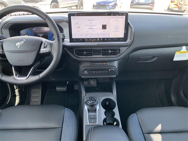 Photo of 2025 Oxford White Ford Bronco Sport