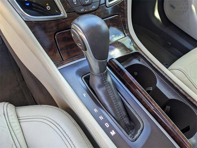 Photo of 2015 Summit White Buick LaCrosse
