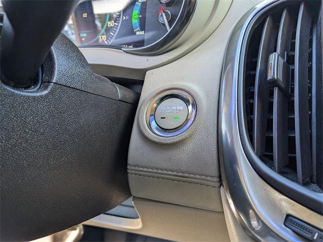 Photo of 2015 Summit White Buick LaCrosse