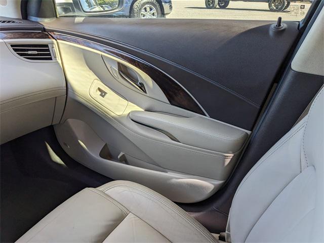Photo of 2015 Summit White Buick LaCrosse
