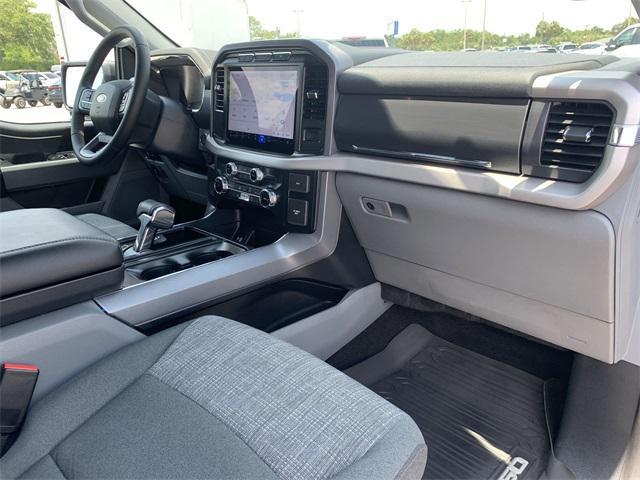 Photo of 2023 Blue Metallic Ford F-150 Lightning