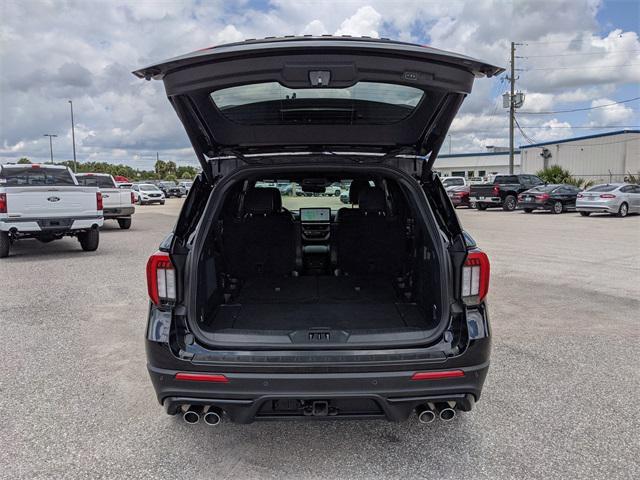 Photo of 2025 Black Metallic Ford Explorer