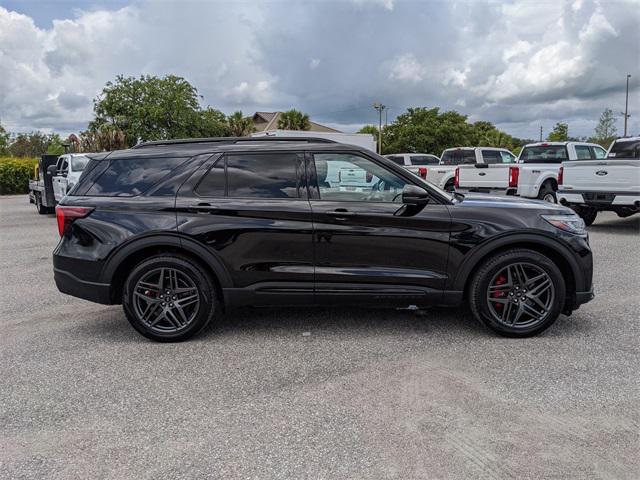 Photo of 2025 Black Metallic Ford Explorer