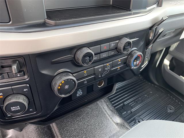 Photo of 2026 Oxford White Ford F-350