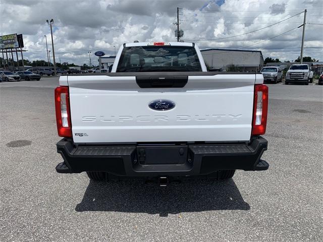 Photo of 2026 Oxford White Ford F-350
