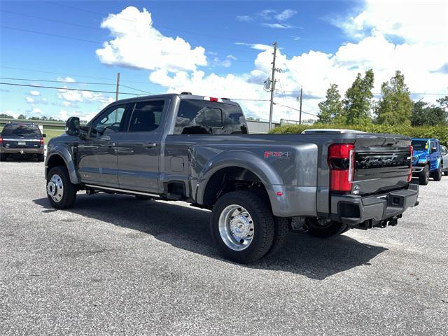 Photo of 2025 Carbonized Gray Metallic Ford F-450