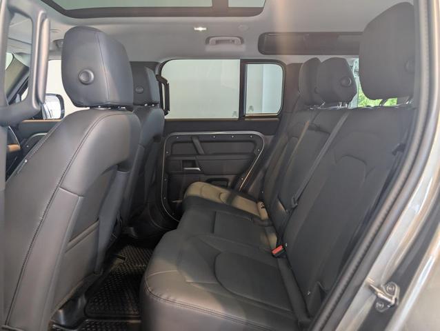 Photo of 2025 Silicon Silver Premium Metallic Land Rover Defender