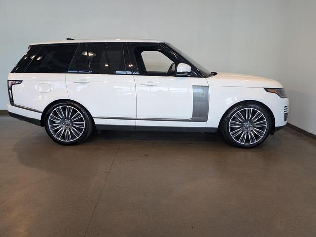 Photo of 2022 Fuji White Land Rover Range Rover