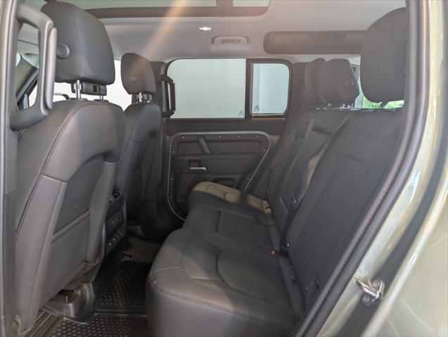 Photo of 2025 Pangea Green Metallic Land Rover Defender