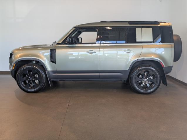 Photo of 2025 Pangea Green Metallic Land Rover Defender