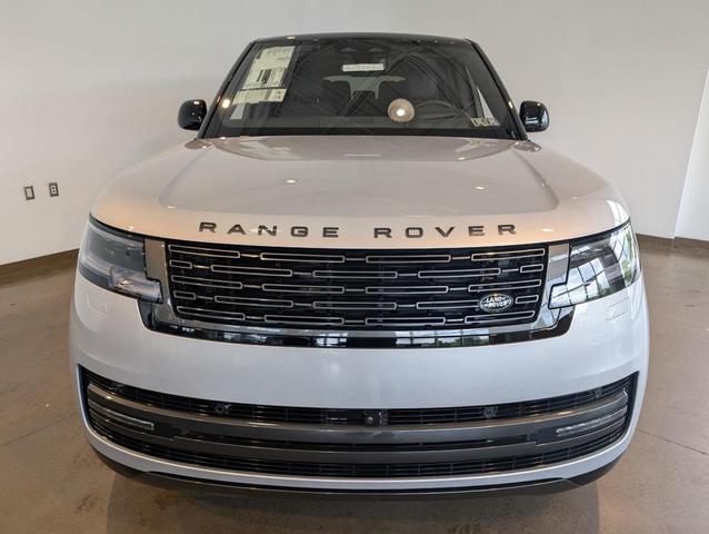 Photo of 2025 Silver Land Rover Range Rover