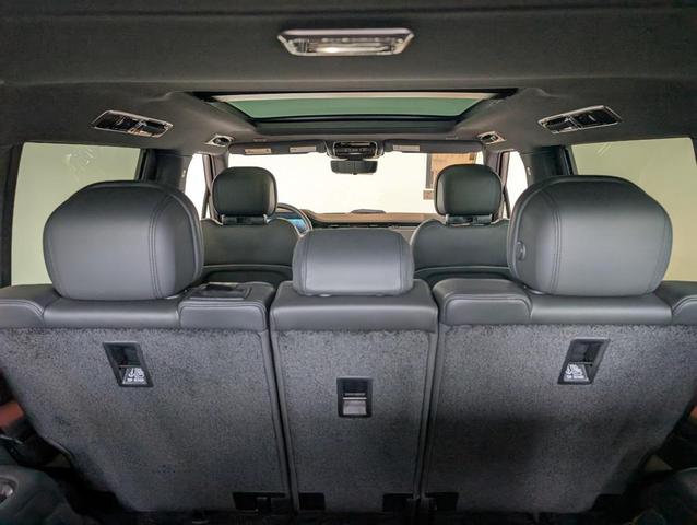 Photo of 2025 Silver Land Rover Range Rover
