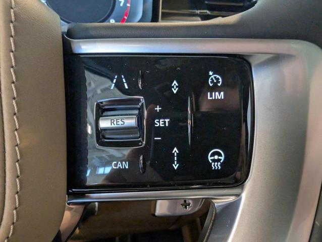 Photo of 2025 White Pearl Land Rover Range Rover