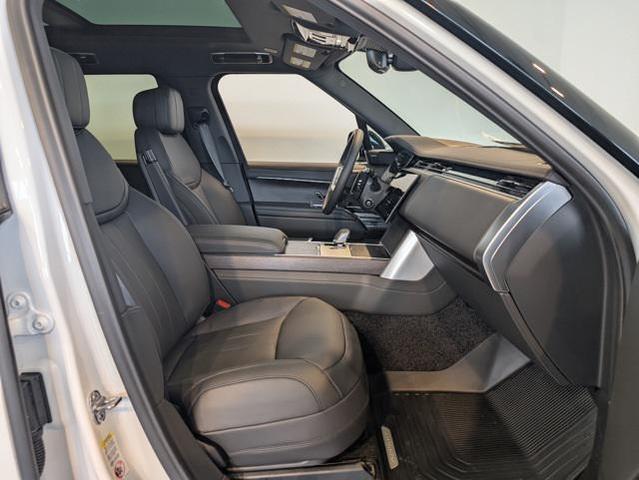 Photo of 2025 Fuji White Land Rover Range Rover