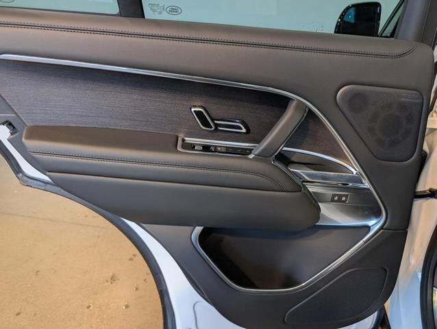 Photo of 2025 Fuji White Land Rover Range Rover