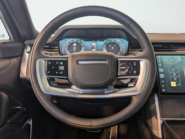 Photo of 2025 Fuji White Land Rover Range Rover
