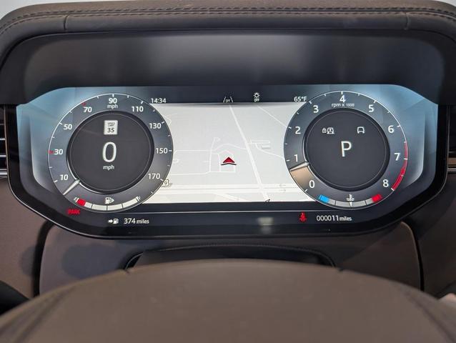 Photo of 2025 Fuji White Land Rover Range Rover