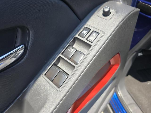Photo of 2022 Deep Blue Pearl Nissan Frontier